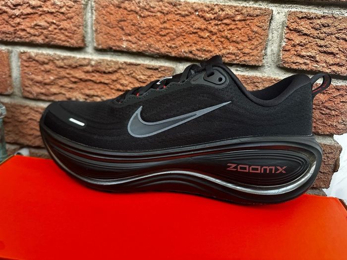 Nike Vomero Plus Black Trainers