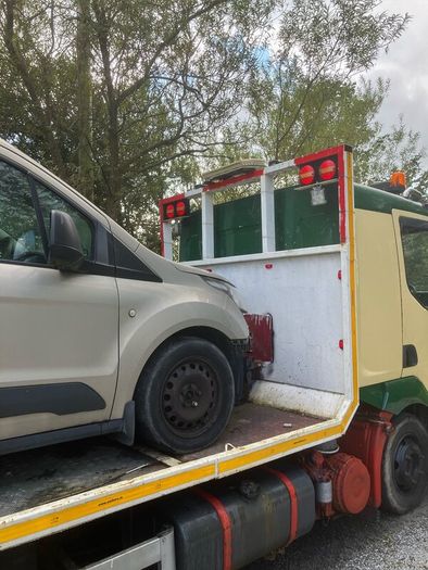 Renault recovery truck