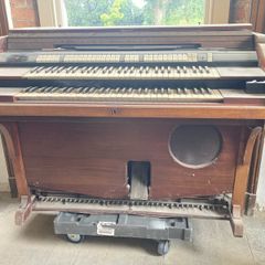 vintage Wurlitzer Organ