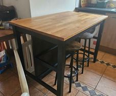 Ikea kitchen island with 2 stools