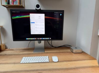 Apple Mac mini M4 (2024) 16GB / 256GB + Magic Keyboard & Magic Mouse, under warranty