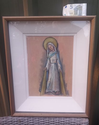 Framed painting of Our Lady. Lovely condition, D18