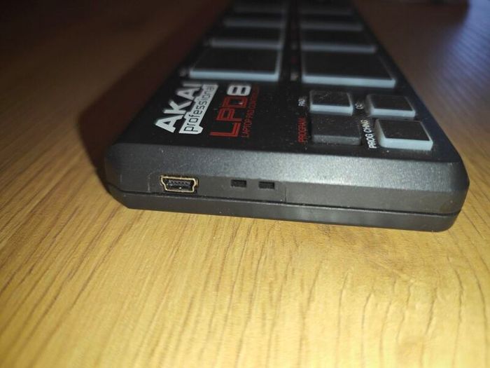Akai lpd8