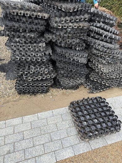 Gravel grid