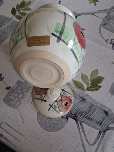 Crom Abu Pottery
