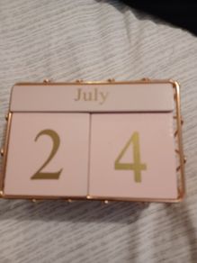 Rose Gold Calender