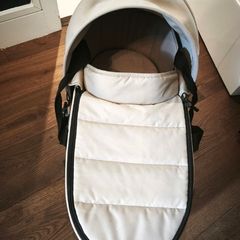 Yo-yo bassinet