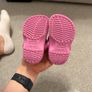 Crocs classic clogs taffy pink size c4/19-20 Image 2