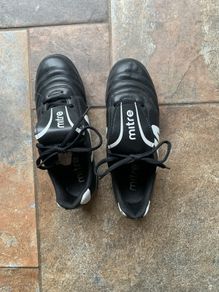 Soccer boots