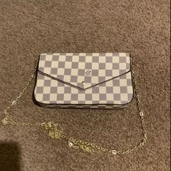 LV wallet on chain / leather / new