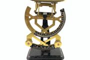 Vintage letter weighing scale