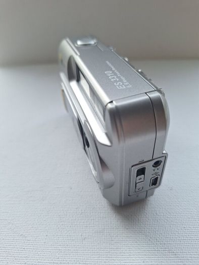 DigiCam digital camera