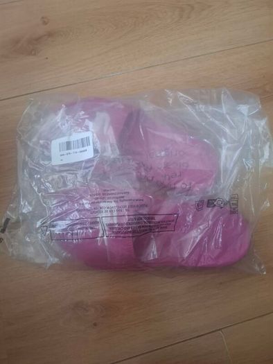 LACOSTE Pink/White Serve Sliders