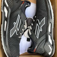 Work shoes