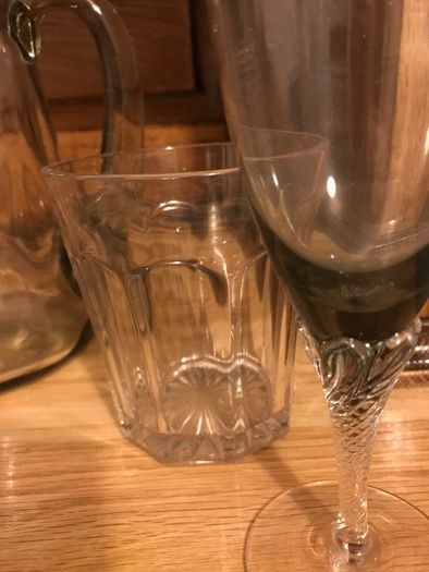 Smoky Glass jug + 4 assorted glasses
