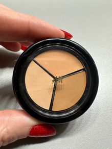 H&M Concealer Palette