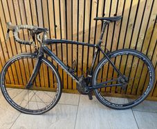 Specialized Allez, Full Shimano 105 11-Speed, Fulcrum Wheels, Carbon Fork