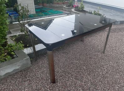 outdoor table