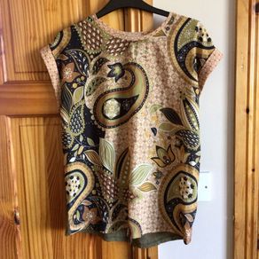 ZARA Ladies Green / brown tones top M 12 includes post