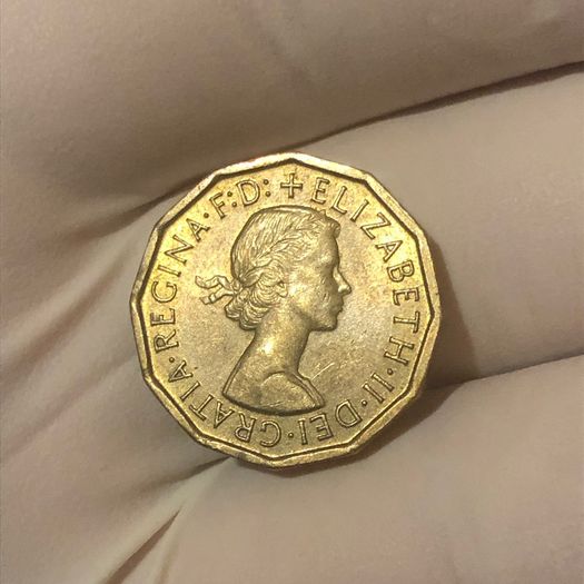 Elizabeth 3 pence x7