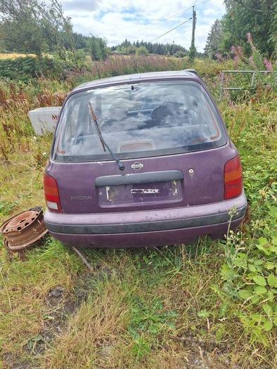 Breaking k11 Nissan Micra 97
