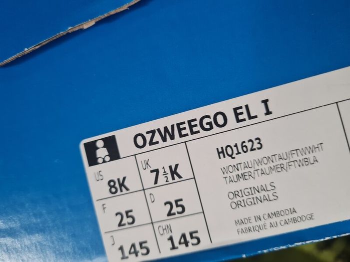 boys adidas ozweego