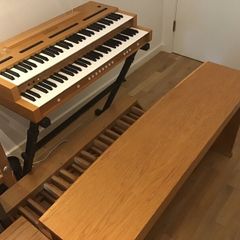 Hoffrichter MS2-H midi Organ with pedals and bench