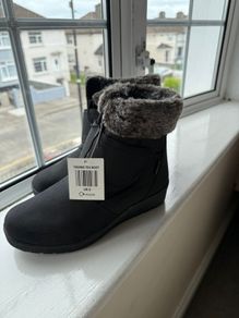 Winter ankle boots