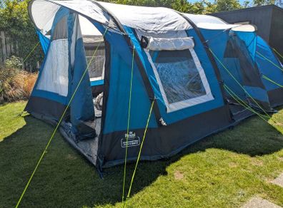 Air/ Inflatable tent Royal Rockhampton 6 + 2
