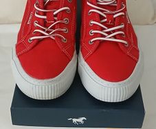 New Mustang Womens Red Canvas Sneakers
