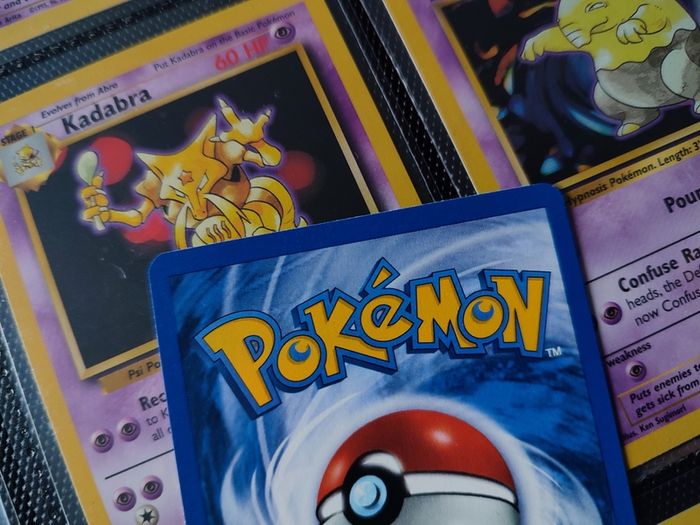 Staryu ! from Base Set 2 ! RARE Near Mint - Mint Condition ! 2000 ! Vintage Pokemon Card !