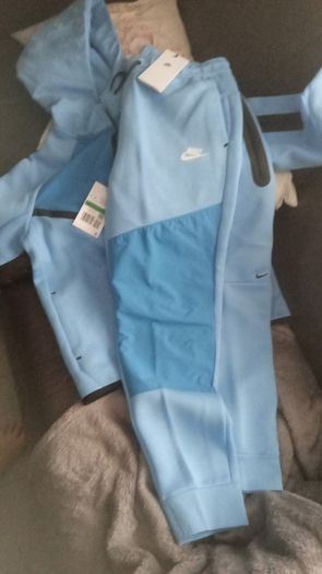 Boys Nike Tech Fleece tracksuit - light blue - size XL