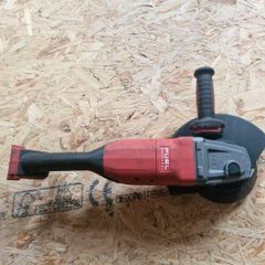 Milwaukee Grinder 7.5" (Large)