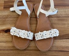 Next Girls sandals Uk 4 excellent condition!