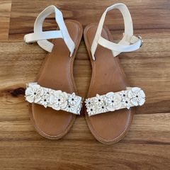Next Girls sandals Uk 4 excellent condition!