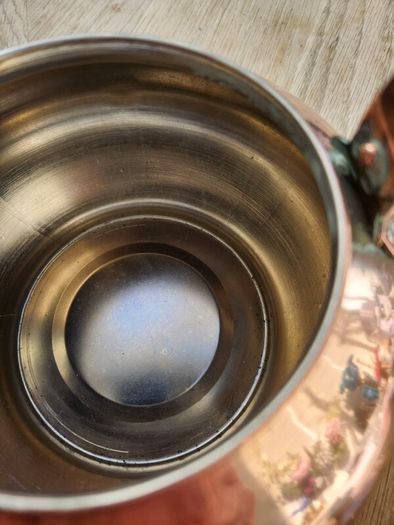 vintage copper kettle.  Polished. REDUCED