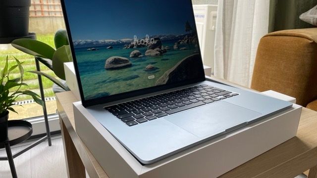 Macbook Air 15 M4 / 24gb Ram / 1tb Ssd / Sky Blue