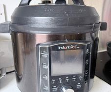 Instant Pot Pro 10-in-1 Electric Multi Functional Cooker