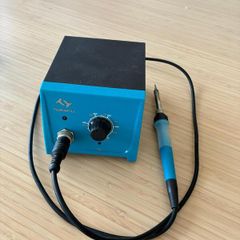 Tilswall Temperature-Controlled Soldering Station with Iron - Like New