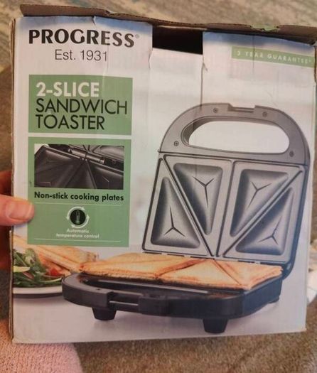 sandwich toaster/ maker