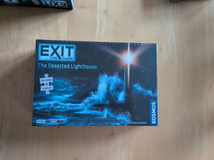 Exit escape room 4 game set