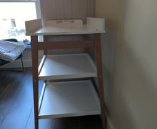 Changing table - Quax