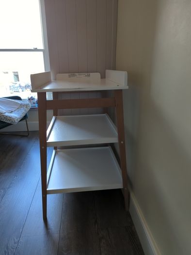 Changing table - Quax