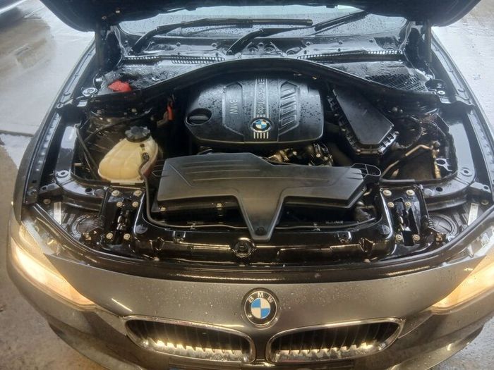 BMW 3-Series 2012
