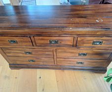Bedroom set: Chest & Bedside Drawers