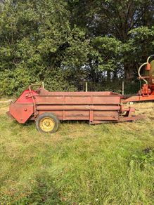 Massey Ferguson Dung spreader