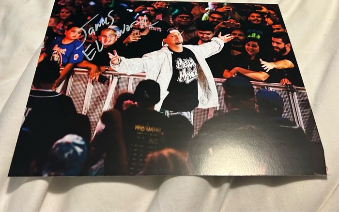 Wrestling autographs