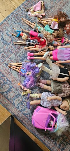 Doll bundle