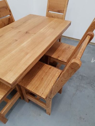 table and 6 chairs