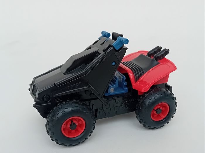Kenner M.A.S.K. Iguana Vehicle & Figure